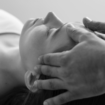 L'ostéopathie biodynamique : travailler avec la Santé, pas la maladie